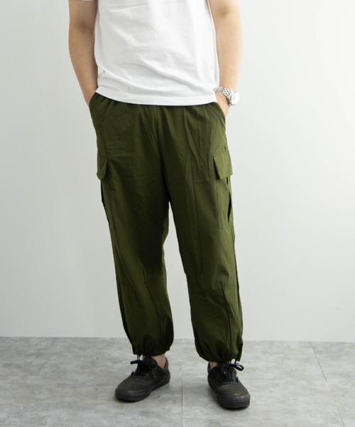 SKKONE(スコーネ)の「ナイロンストレッチ ワイドカーゴパンツ(カーゴパンツ・メンズ・ブラック/オリーブ・LL/M/L)」の5枚目の写真