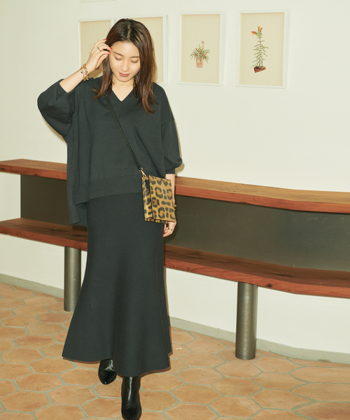 Rouge vif(ルージュヴィフ)の「【セットアップ対応】Vネックゆったりニットプルオーバー(ニット/セーター・レディース・アイボリー/セージグリーン/チャコールグレー・フリー)」の3枚目の写真