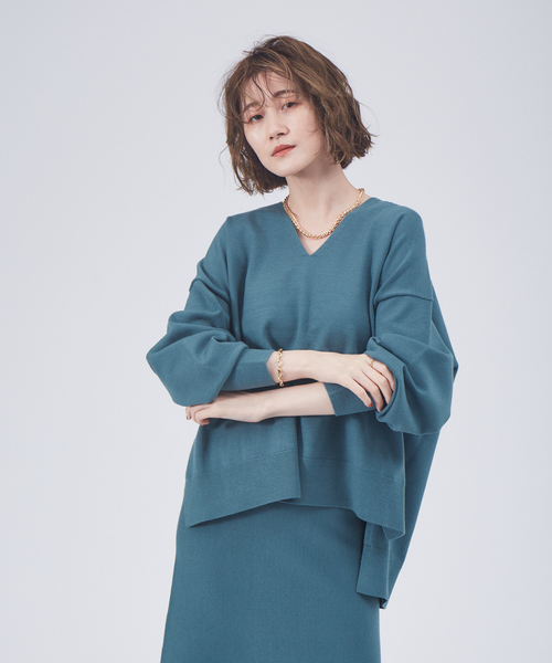 Rouge vif(ルージュヴィフ)の「【セットアップ対応】Vネックゆったりニットプルオーバー(ニット/セーター・レディース・アイボリー/セージグリーン/チャコールグレー・フリー)」の1枚目の写真