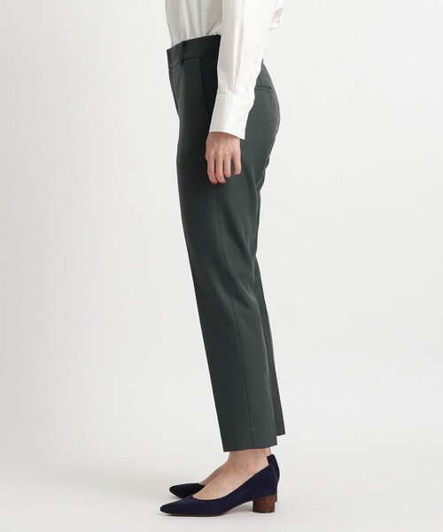 INDIVI（インディヴィ）の「◆【褒められパンツ】STYLE UP PANTS テーパード（その他パンツ・レディース・オフホワイト/ブラック/ダークグリーン系5/グレー系その他7・17/19/03/12/38/13/34/05/15 /36/07/40）」の7枚目の写真