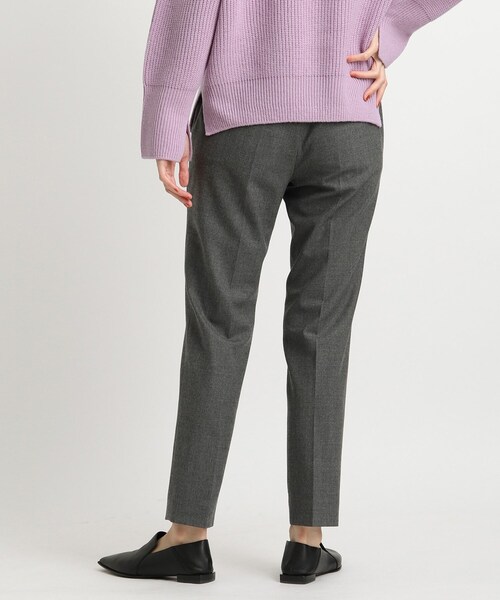 INDIVI（インディヴィ）の「◆【褒められパンツ】STYLE UP PANTS テーパード（その他パンツ・レディース・オフホワイト/ブラック/ダークグリーン系5/グレー系その他7・17/19/03/12/38/13/34/05/15 /36/07/40）」の21枚目の写真