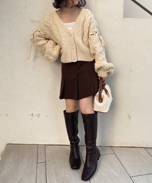 one after another NICE CLAUP(ワンアフターアナザーナイスクラップ)の「可愛さとトレンド感のつまった1着。レースアップリボンニットカーディガン(カーディガン/ボレロ・レディース・ブラック/グレー/ピンク/アイボリー・FREE)」の16枚目の写真