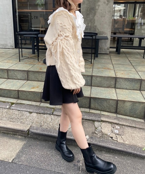 セール】可愛さとトレンド感のつまった1着。レースアップリボン