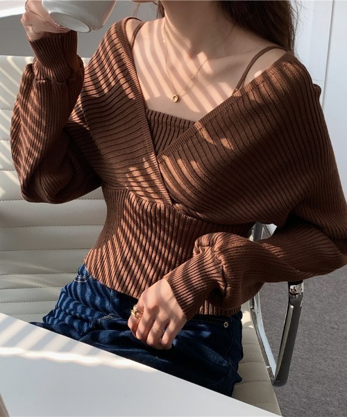 LAC-VERT（ラック・ヴェール）の「オフショル風スクエアネックドルマンニット（ニット/セーター・レディース・ブラック/ブラウン/ホワイト/ピンク・FREE）」の12枚目の写真