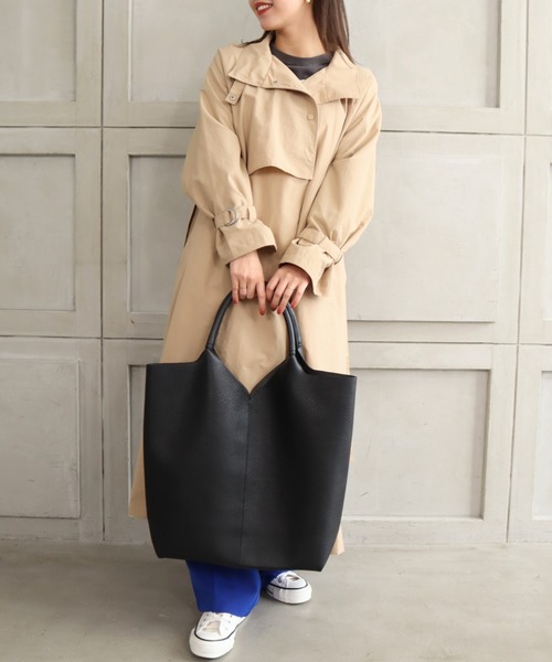 moment+（モーメントプラス）の「フェイクレザー Vカットセンターピンタックトート（トートバッグ・レディース・ブラック/ベージュ/グリーン/アイボリー/キャメル・FREE）」の22枚目の写真