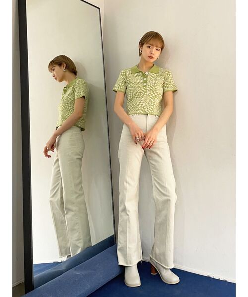 EMODA（エモダ）の「センタープレスフレアジーンズ（デニムパンツ・レディース・ホワイト/ブラック/その他・SMALL/MEDIUM/X-SMALL）」の20枚目の写真