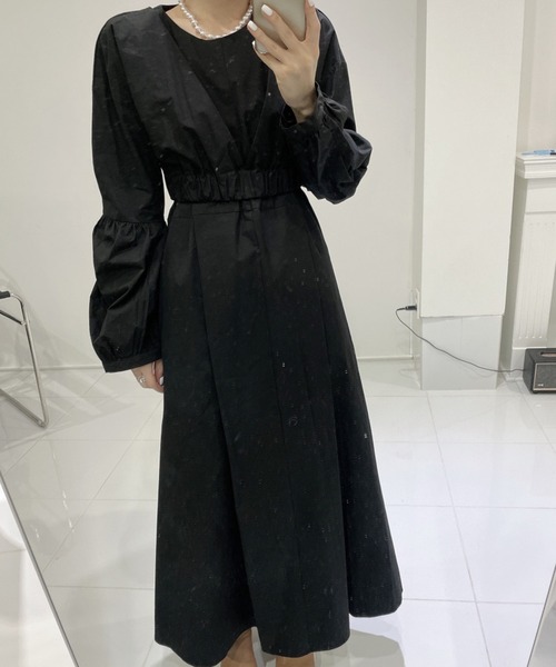 Jewelobe（ジュエローブ）の「クロップドボリュームトップス×ノースリワンピセットアップ（ワンピース・レディース・ピンク/アイボリー/ブラック/ライトグレー・FREE）」の3枚目の写真