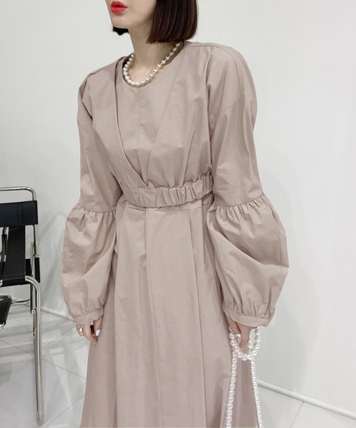 Jewelobe（ジュエローブ）の「クロップドボリュームトップス×ノースリワンピセットアップ（ワンピース・レディース・ピンク/アイボリー/ブラック/ライトグレー・FREE）」の5枚目の写真