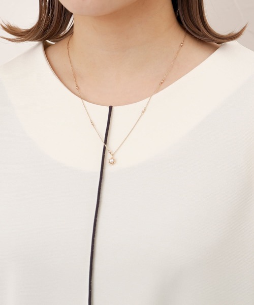 Thevon(ゼボン)の「袖チュールパイピングワンピース(チュニック・レディース・ブラック/アイボリー/グレイッシュベージュ・FREE)」の22枚目の写真