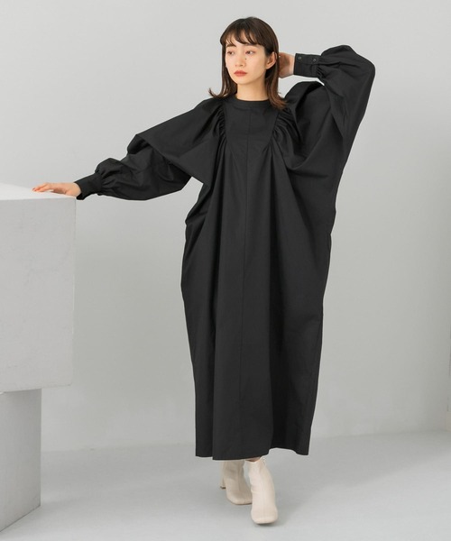 KBF（ケイビーエフ）の「ギャザーボリュームワンピース（ワンピース・レディース・オフホワイト/ベージュ/ブラック・ONE）」の14枚目の写真