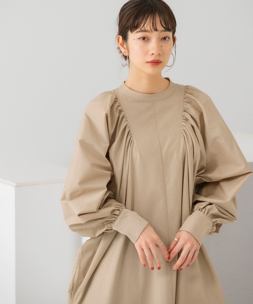 KBF（ケイビーエフ）の「ギャザーボリュームワンピース（ワンピース・レディース・オフホワイト/ベージュ/ブラック・ONE）」の20枚目の写真