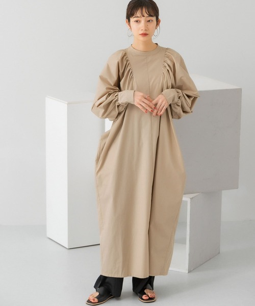 KBF（ケイビーエフ）の「ギャザーボリュームワンピース（ワンピース・レディース・オフホワイト/ベージュ/ブラック・ONE）」の22枚目の写真
