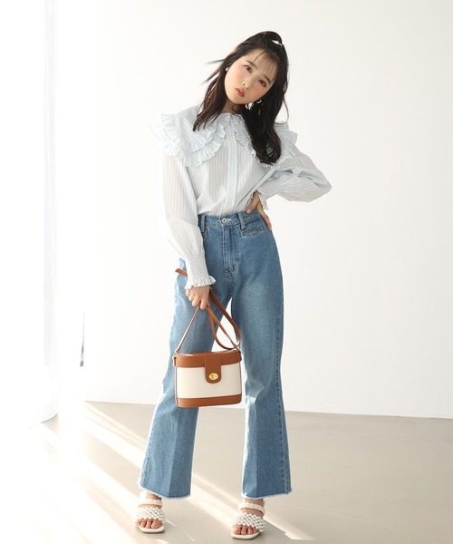 one after another NICE CLAUP(ワンアフターアナザーナイスクラップ)の「配色レザーバケツ型ショルダーバッグ(ショルダーバッグ・レディース・アイボリー・FREE)」の2枚目の写真