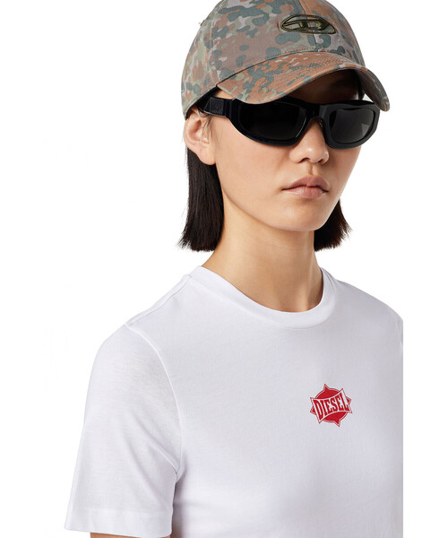 DIESEL（ディーゼル）の「レディース Tシャツ 半袖 クルーネック レギュラーフィット ロゴ（Tシャツ/カットソー・レディース・ホワイト/ブラック・SMALL/MEDIUM/LARGE/X-SMALL）」の8枚目の写真