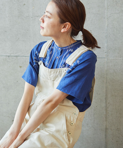 PAR ICI（パーリッシィ）の「ハンカチ刺繍 半袖リネンブラウス