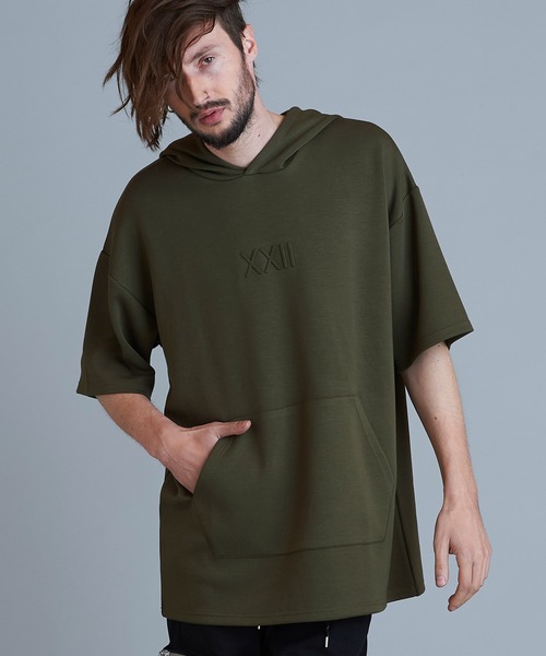 NO ID.（ノーアイディ）の「【NO ID.】Emboss Print Big Parka / ☆ エンボス プリント ビッグ パーカ（パーカー・メンズ・ブラック/ベージュ/カーキ/オレンジ・ONE SIZE）」の3枚目の写真