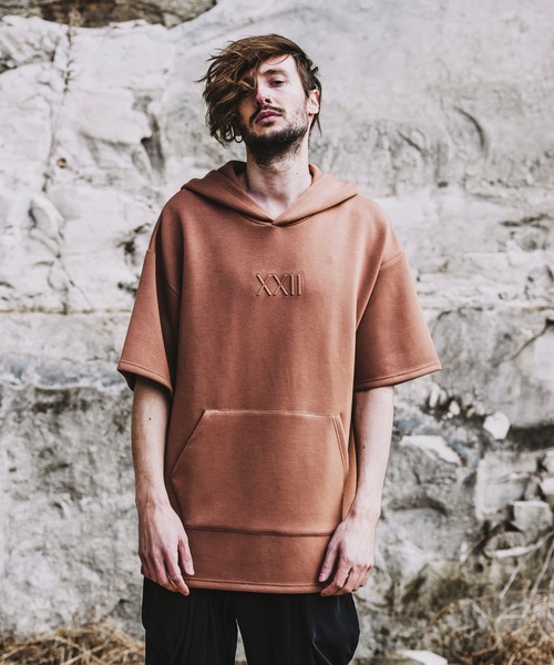 NO ID.（ノーアイディ）の「【NO ID.】Emboss Print Big Parka / ☆ エンボス プリント ビッグ パーカ（パーカー・メンズ・ブラック/ベージュ/カーキ/オレンジ・ONE SIZE）」の17枚目の写真