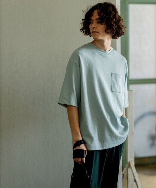 THE SHOP TK （ザ ショップ ティーケー ）の「◆【ひんやりサラサラ】エアドライTシャツ（Tシャツ/カットソー・メンズ・ライトベージュ/チャコールグレー/サックスブルー/オフホワイト/ライトグリーン/レモンイエロー・05/03/01/02/04）」の7枚目の写真