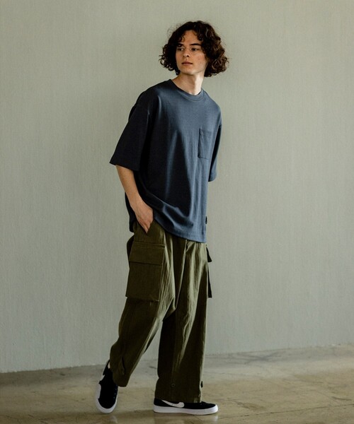 THE SHOP TK （ザ ショップ ティーケー ）の「◆【ひんやりサラサラ】エアドライTシャツ（Tシャツ/カットソー・メンズ・ライトベージュ/チャコールグレー/サックスブルー/オフホワイト/ライトグリーン/レモンイエロー・05/03/01/02/04）」の11枚目の写真