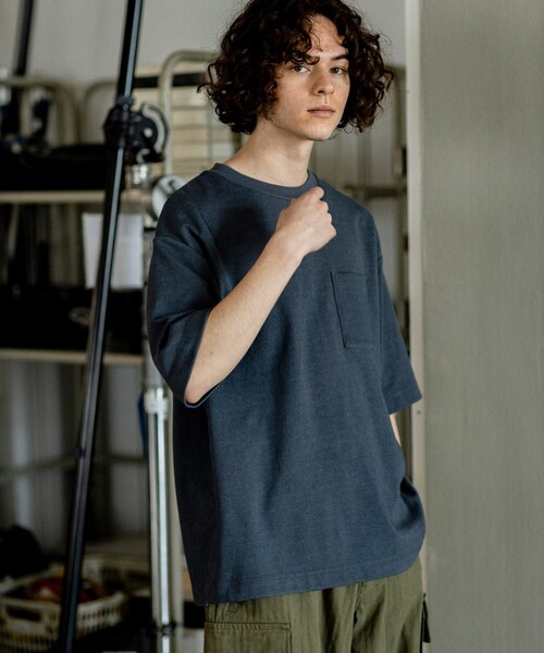 THE SHOP TK （ザ ショップ ティーケー ）の「◆【ひんやりサラサラ】エアドライTシャツ（Tシャツ/カットソー・メンズ・ライトベージュ/チャコールグレー/サックスブルー/オフホワイト/ライトグリーン/レモンイエロー・05/03/01/02/04）」の15枚目の写真