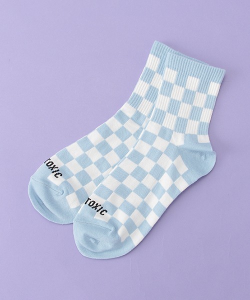 LOVETOXIC（ラブトキシック）の「フラッグチェッククルーソックス（ソックス/靴下・キッズ・ブラック/ピンク/サックスブルー・FREE）」の2枚目の写真