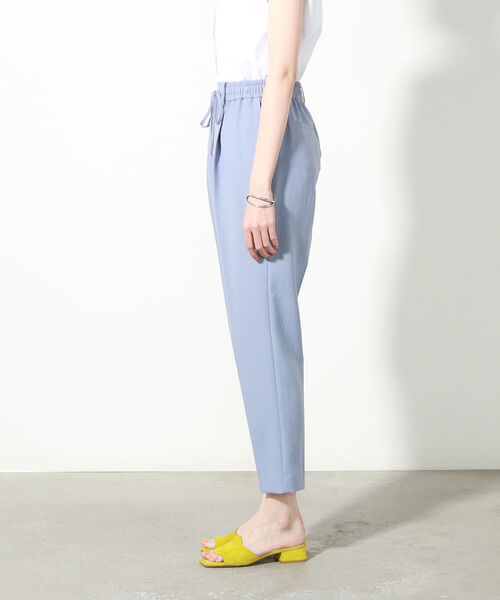 NOLLEY’S（ノーリーズ）の「ウォッシャブルイージースリムパンツ（その他パンツ・レディース・ブラック/グレイッシュベージュ/グレイッシュブルー/ピンク/ブルー・38/36/34）」の8枚目の写真