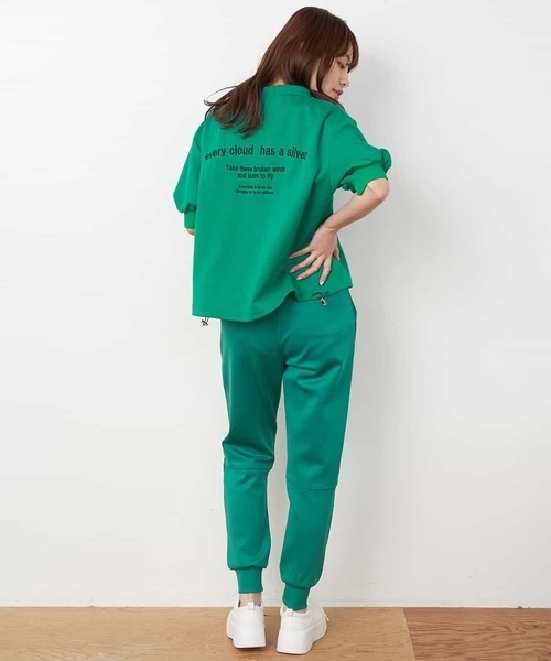 A de a.v.v（アードアー・ヴェ・ヴェ）の「［SET UP対応］バックカレッジロゴ刺繍入りスウェット（Tシャツ/カットソー・レディース・グリーン/ホワイト/ブラック・SMALL/MEDIUM）」の19枚目の写真