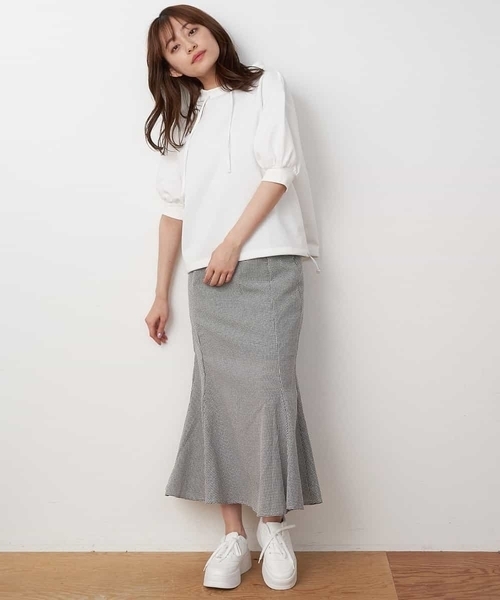 A de a.v.v（アードアー・ヴェ・ヴェ）の「［SET UP対応］バックカレッジロゴ刺繍入りスウェット（Tシャツ/カットソー・レディース・グリーン/ホワイト/ブラック・SMALL/MEDIUM）」の21枚目の写真