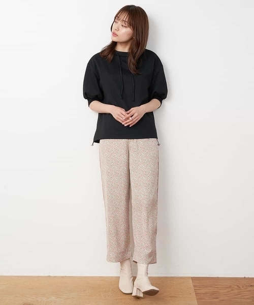 A de a.v.v（アードアー・ヴェ・ヴェ）の「［SET UP対応］バックカレッジロゴ刺繍入りスウェット（Tシャツ/カットソー・レディース・グリーン/ホワイト/ブラック・SMALL/MEDIUM）」の5枚目の写真