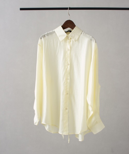 SpRay(スプレイ)の「BACKスリットシアーシャツ(シャツ/ブラウス・レディース・ホワイト/ブラック/ベージュ/パープル/ピンク/イエロー・FREE)」の5枚目の写真