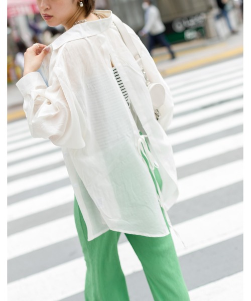 SpRay(スプレイ)の「BACKスリットシアーシャツ(シャツ/ブラウス・レディース・ホワイト/ブラック/ベージュ/パープル/ピンク/イエロー・FREE)」の13枚目の写真