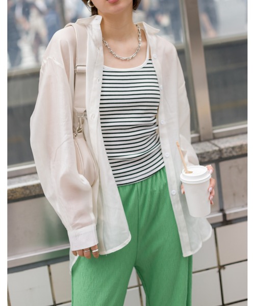 SpRay(スプレイ)の「BACKスリットシアーシャツ(シャツ/ブラウス・レディース・ホワイト/ブラック/ベージュ/パープル/ピンク/イエロー・FREE)」の15枚目の写真