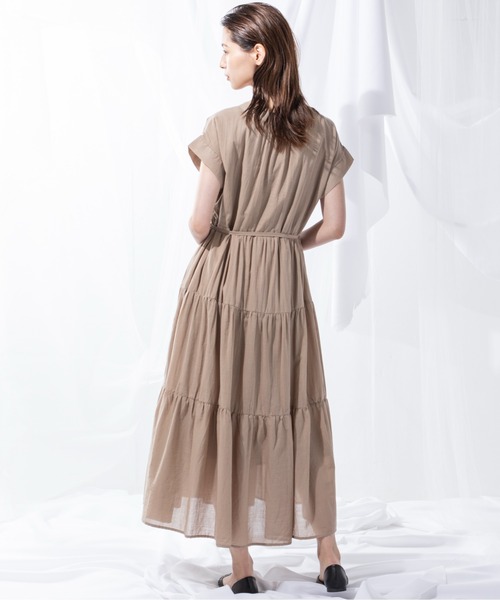 MILLION CARATS（ミリオンカラッツ）の「トレンドのティアードシルエットで存在感を放つ刺繍ティアードワンピース（ワンピース・レディース・ブラウン/オフホワイト/ブラック・FREE）」の20枚目の写真