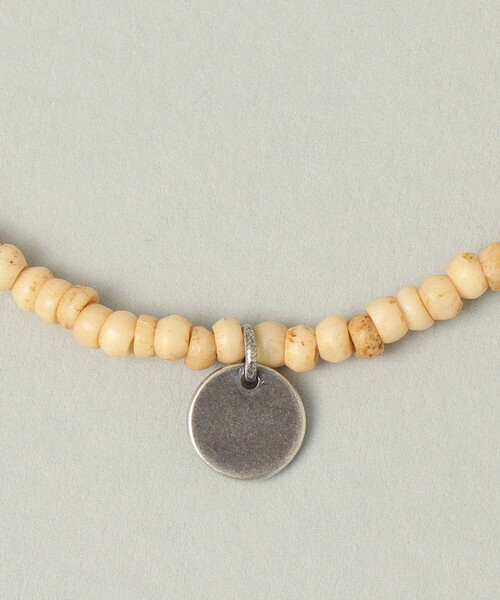 SHIPS（シップス）の「SHIPS: ホーン ビーズ ブレスレット（ブレスレット・メンズ・ブラック/ナチュラル/ブルー・ONE SIZE）」の5枚目の写真