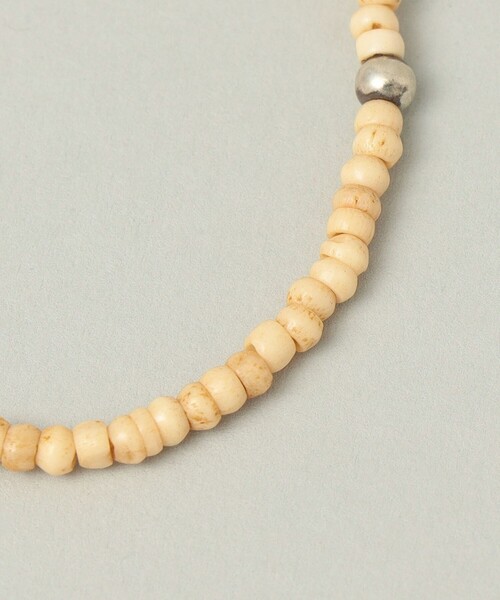 SHIPS（シップス）の「SHIPS: ホーン ビーズ ブレスレット（ブレスレット・メンズ・ブラック/ナチュラル/ブルー・ONE SIZE）」の6枚目の写真