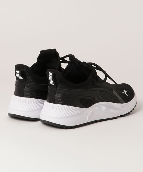 PUMA(プーマ)の「PUMA/プーマ ペーサー フューチャー ストリート 軽量 スニーカー 384635(スニーカー・レディース・ブラック/ホワイト・23.0cm/23.5cm/24.0cm/24.5cm/25.0cm/26.0cm/26.5cm/27.0cm/27.5cm/28.0cm)」の3枚目の写真