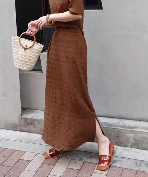 CORNERS（コーナーズ）の「シアーシャーリングスリットスカート（スカート・レディース・ブラック/ブラウン/ベージュ系その他/ライム・M）」の2枚目の写真