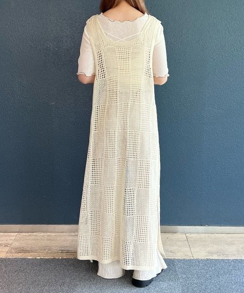 AS KNOW AS PINKY（アズノゥアズピンキー）の「ナチュラルムードなロングジレ（ベスト・レディース・ブラック/ベージュ/オフホワイト・FREE）」の5枚目の写真