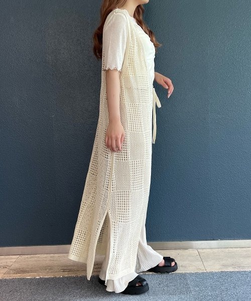 AS KNOW AS PINKY（アズノゥアズピンキー）の「ナチュラルムードなロングジレ（ベスト・レディース・ブラック/ベージュ/オフホワイト・FREE）」の7枚目の写真