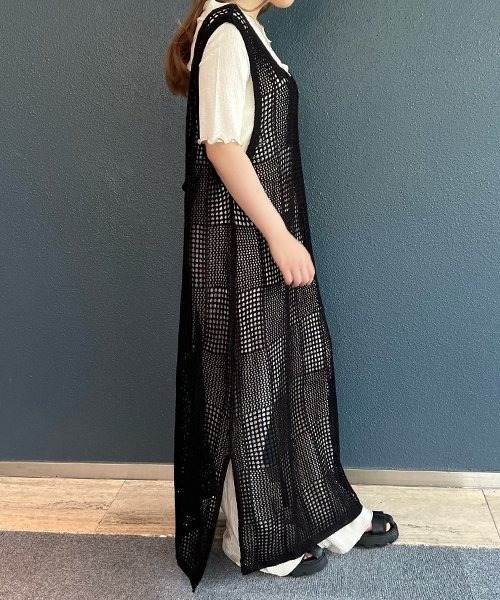 AS KNOW AS PINKY（アズノゥアズピンキー）の「ナチュラルムードなロングジレ（ベスト・レディース・ブラック/ベージュ/オフホワイト・FREE）」の16枚目の写真