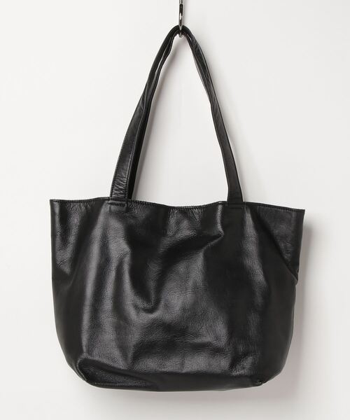 TASINAMI(タシナミ)の「TASINAMI シュリンクレザーショルダーバック (CO-2029)(ショルダーバッグ・レディース・カーキ/イエロー/オレンジ/ボルドー/ブラック/ベージュ・FREE)」の2枚目の写真