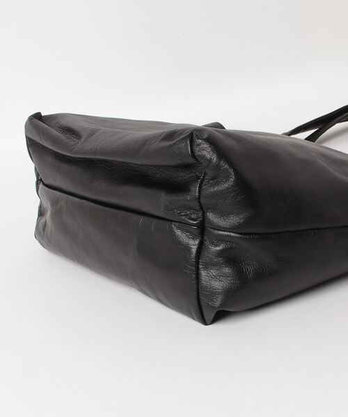 TASINAMI(タシナミ)の「TASINAMI シュリンクレザーショルダーバック (CO-2029)(ショルダーバッグ・レディース・カーキ/イエロー/オレンジ/ボルドー/ブラック/ベージュ・FREE)」の9枚目の写真