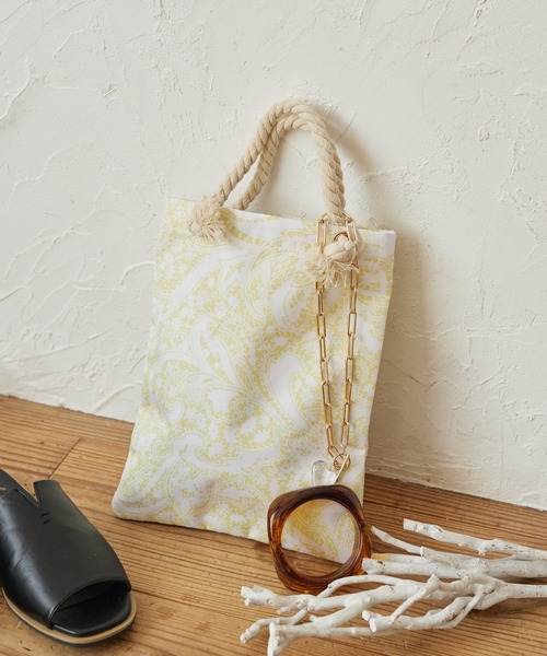 AMERICAN HOLIC（アメリカンホリック）の「ペイズリー柄ロープバッグ（ハンドバッグ・レディース・ブルー/イエロー・FREE）」の2枚目の写真