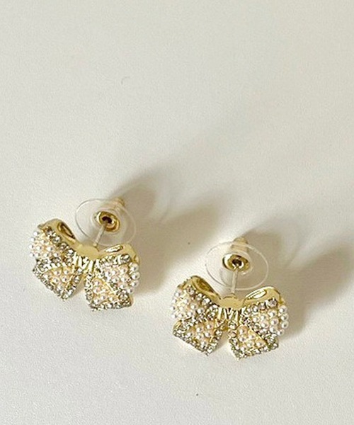 fiere(フィエール)の「ポイントキュートなピアス(ピアス(両耳用)・レディース・ホワイト/ゴールド/ゴールド系その他・FREE)」の17枚目の写真