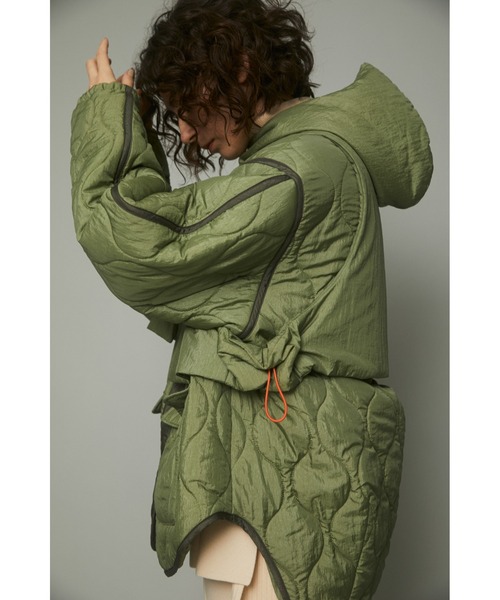 HeRIN.CYE（ヘリンドットサイ）の「Vest layerd blouson（ブルゾン・レディース・ブラック/ライトベージュ/カーキ・FREE）」の11枚目の写真