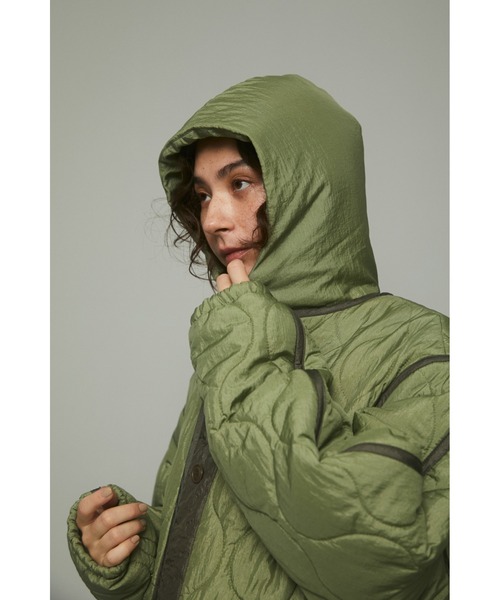 HeRIN.CYE（ヘリンドットサイ）の「Vest layerd blouson（ブルゾン・レディース・ブラック/ライトベージュ/カーキ・FREE）」の13枚目の写真