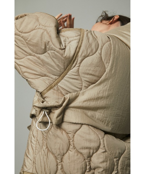 HeRIN.CYE（ヘリンドットサイ）の「Vest layerd blouson（ブルゾン・レディース・ブラック/ライトベージュ/カーキ・FREE）」の20枚目の写真