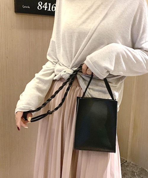 Dalfwin（ダールフィン）の「スクエアショルダーバッグ（ショルダーバッグ・レディース・ブラック/グリーン/アイボリー・ONE SIZE）」の14枚目の写真
