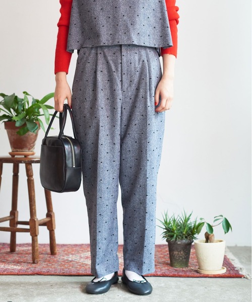 CHILD WOMAN(チャイルドウーマン)の「ツイードドット刺繍 テーパードパンツ(その他パンツ・レディース・ブラウン/チャコールグレー・36/38)」の3枚目の写真