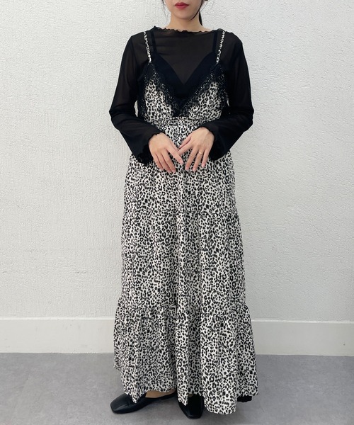 CEMONEMO(セモネモ)の「ボートネック シースルー メロウ トップス(Tシャツ/カットソー・レディース・アイボリー/ブラック/ベージュ・FREE)」の10枚目の写真